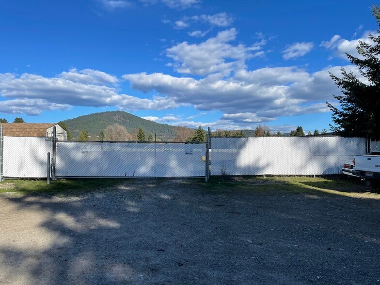 More Photos Of 5920 N Government Way, Dalton Gardens Land For Lease