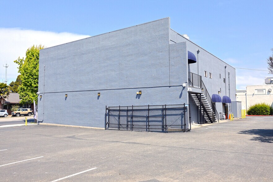 More Photos Of 979 San Pablo Ave, Albany Storefront Retail Office For Lease