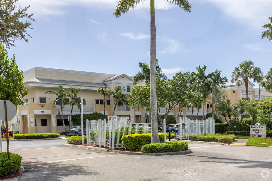 More Photos Of 2781 Vista Pky, West Palm Beach Light Manufacturing For Lease