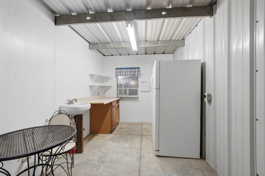 More Photos Of 10465 Elizas Rd, Saint George Horse Stables For Sale