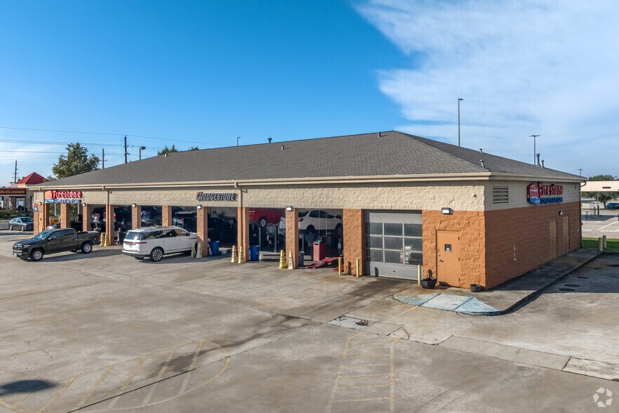 More Photos Of 6020-6062 Fm-2920, Spring Unknown For Lease