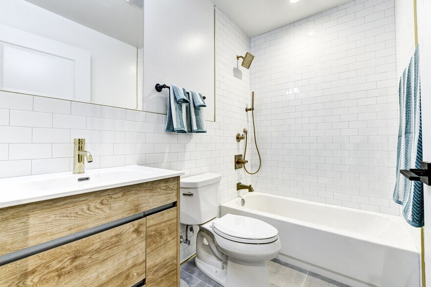 More Photos Of 1122 Bladensburg Rd NE, Washington Apartments For Sale