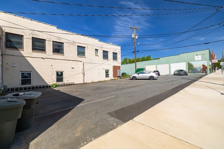 More Photos Of 637-639 Washington St, Eden Storefront For Sale