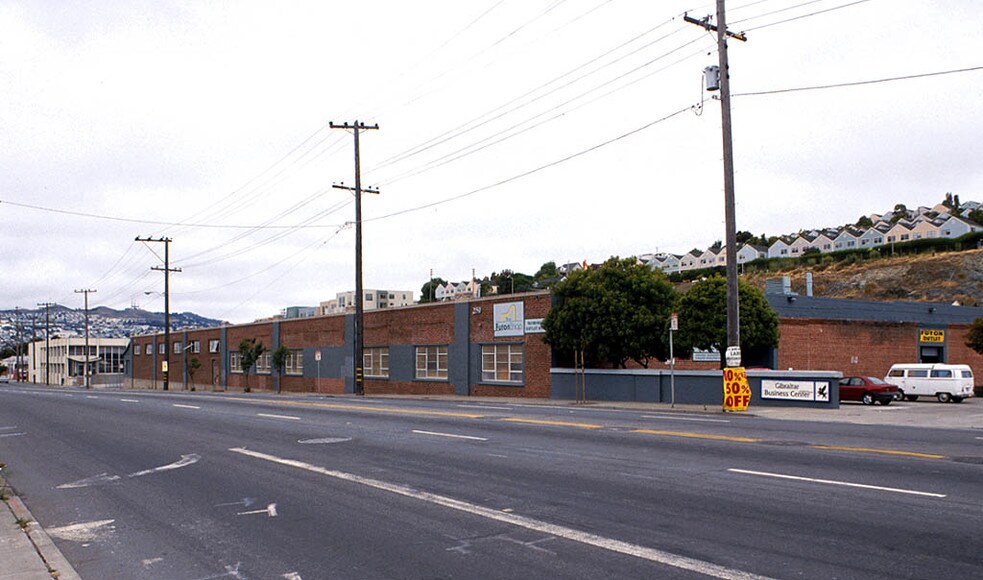 More Photos Of 1950-2190 Cesar Chavez, San Francisco Warehouse For Lease
