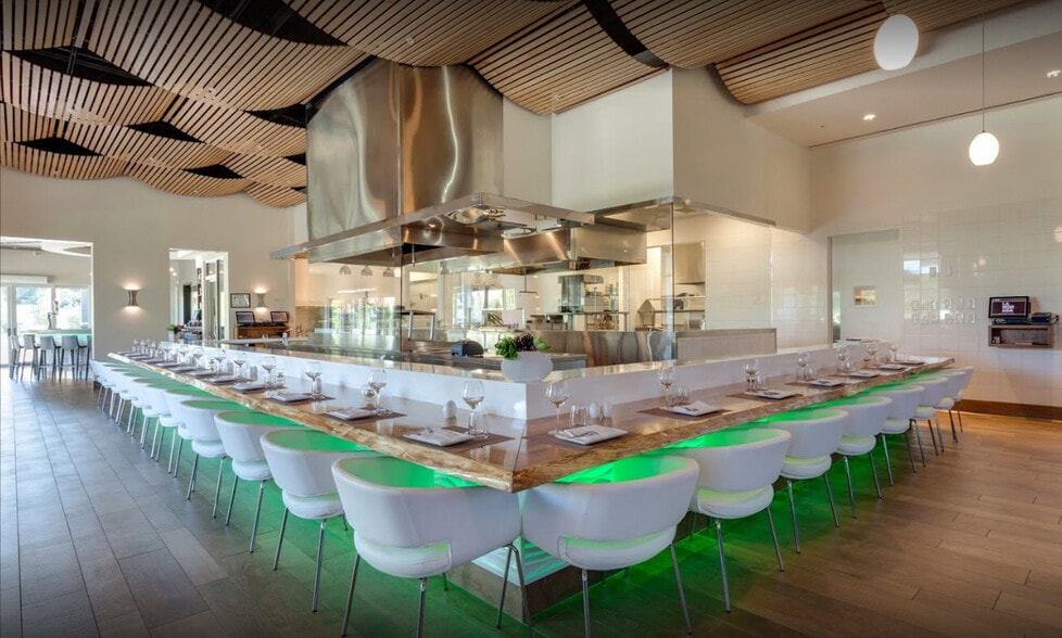 More Photos Of 3936 Tamiami Trl N, Naples Office For Sale