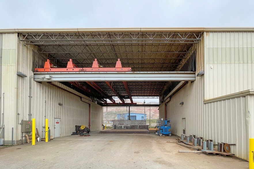 More Photos Of 1125 W 2300 N, Salt Lake City Manufacturing For Sale