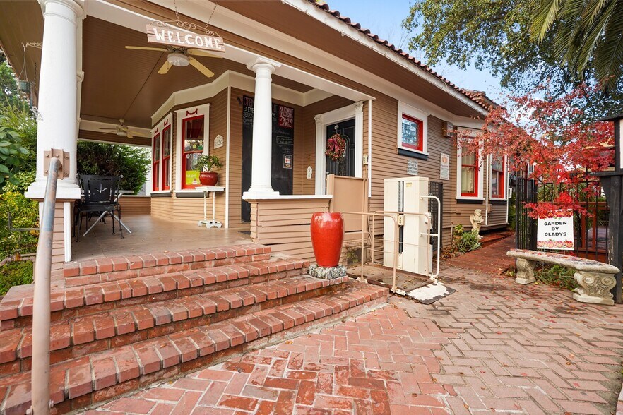 More Photos Of 1126 14th St, Modesto Restaurant For Sale