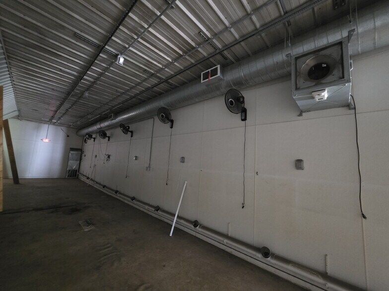 More Photos Of N12757 Rindahl Valley Rd, Osseo Warehouse For Lease