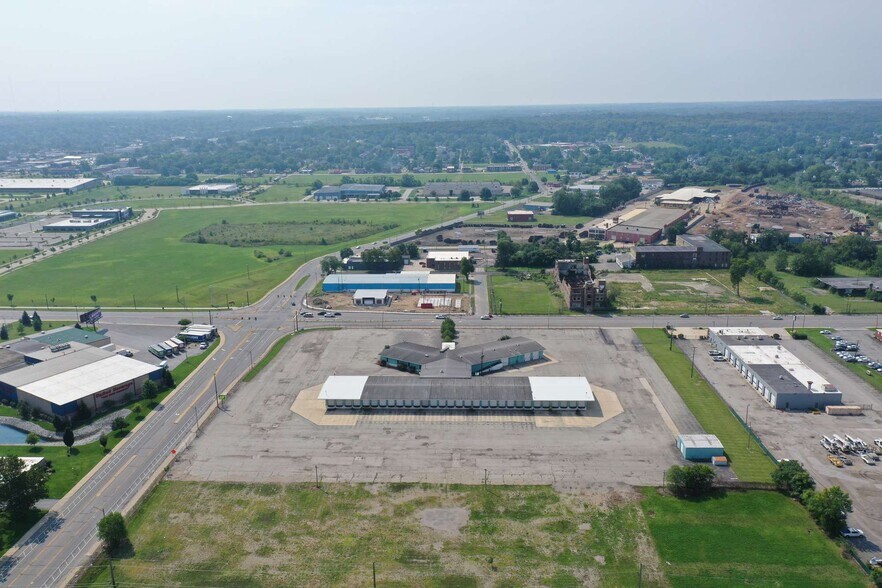 More Photos Of 815 W Sample St, South Bend Truck Terminal For Sale