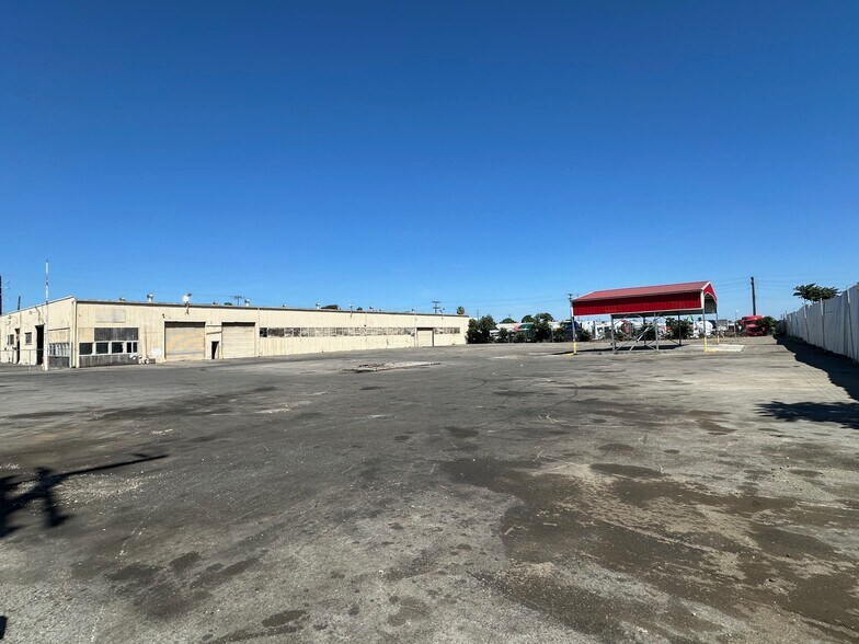 More Photos Of 1234 S Aurora St, Stockton Warehouse For Lease