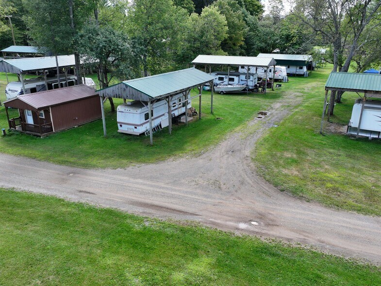 More Photos Of 1131 Comins Rd, Redfield Trailer Camper Park For Sale