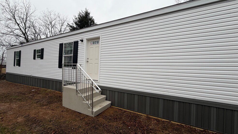 More Photos Of Chapel Dr, Pine Grove Manufactured Housing Mobile Home Park For Sale