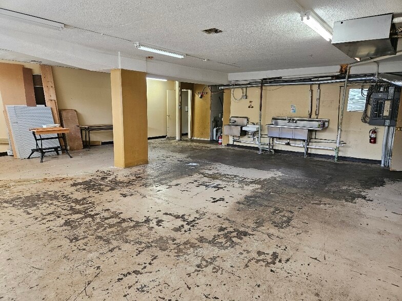 More Photos Of 4600 S Four Mile Run Dr, Arlington Apartments For Sale