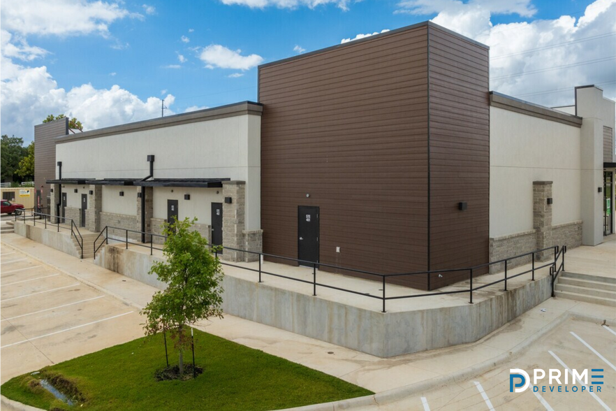 More Photos Of 14300 Ronald Reagan Blvd, Cedar Park Storefront For Sale