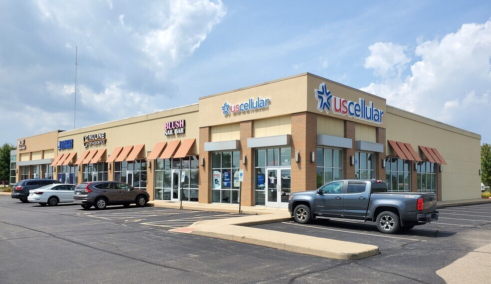 More Photos Of 4670 E Rockton Rd, Roscoe Freestanding For Lease
