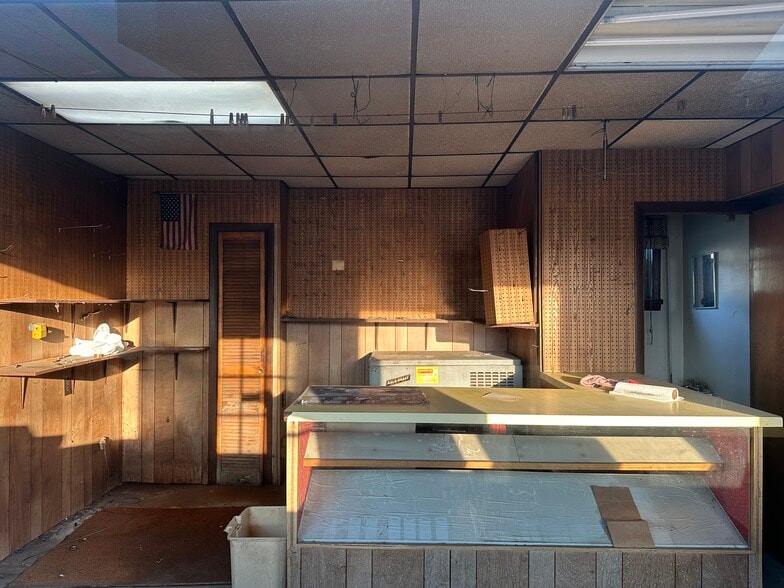 Primary Photo Of 746 Hazle St, Hanover Township Service Station For Sale