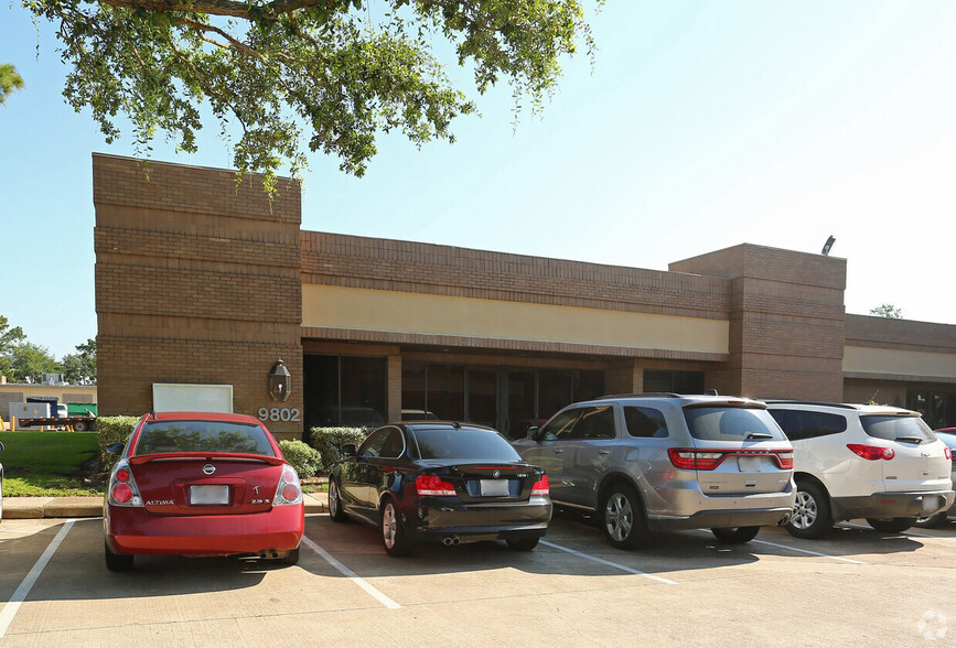 Primary Photo Of 9802 Whithorn Dr, Houston Office For Lease