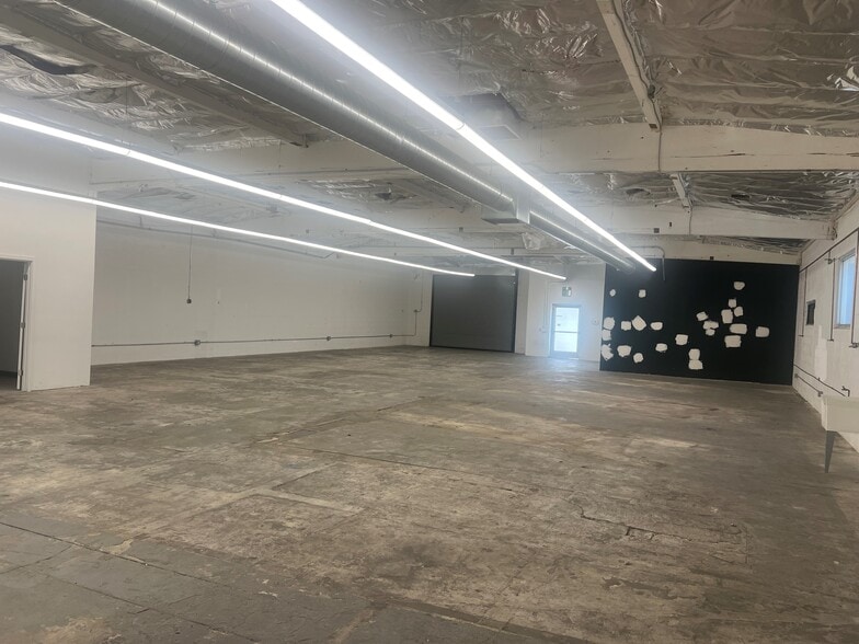 More Photos Of 1160 N Las Palmas Ave, Los Angeles Loft Creative Space For Lease