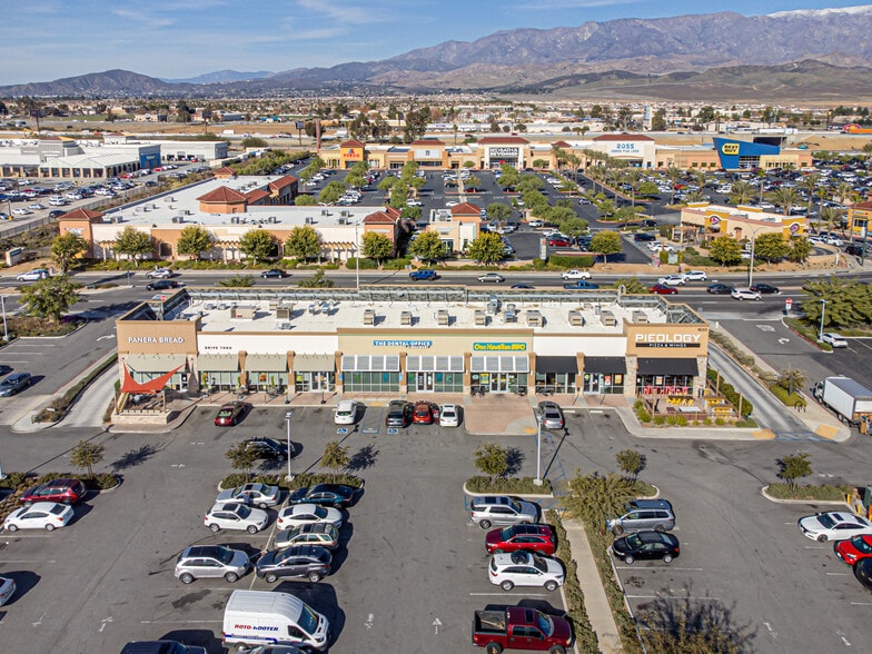 More Photos Of 1620 E 1st St, Beaumont General Retail For Sale