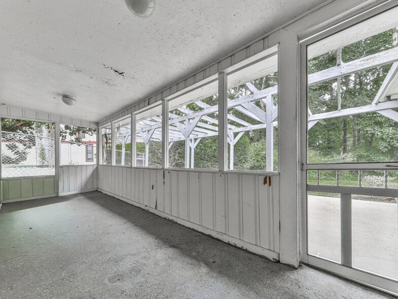 More Photos Of 3605 Shallowford Rd, Marietta Healthcare For Sale
