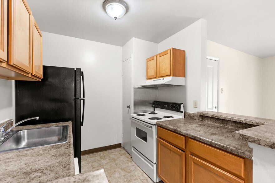 More Photos Of 11065 Dunklin Dr, Saint Louis Apartments For Sale