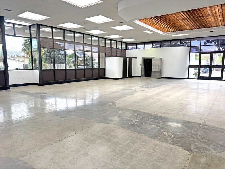 More Photos Of 408 E Main St, Santa Maria Office For Sale