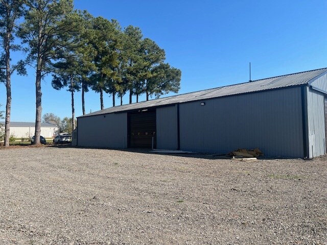 More Photos Of 3651 Eastend Dr, Humboldt Light Manufacturing For Lease