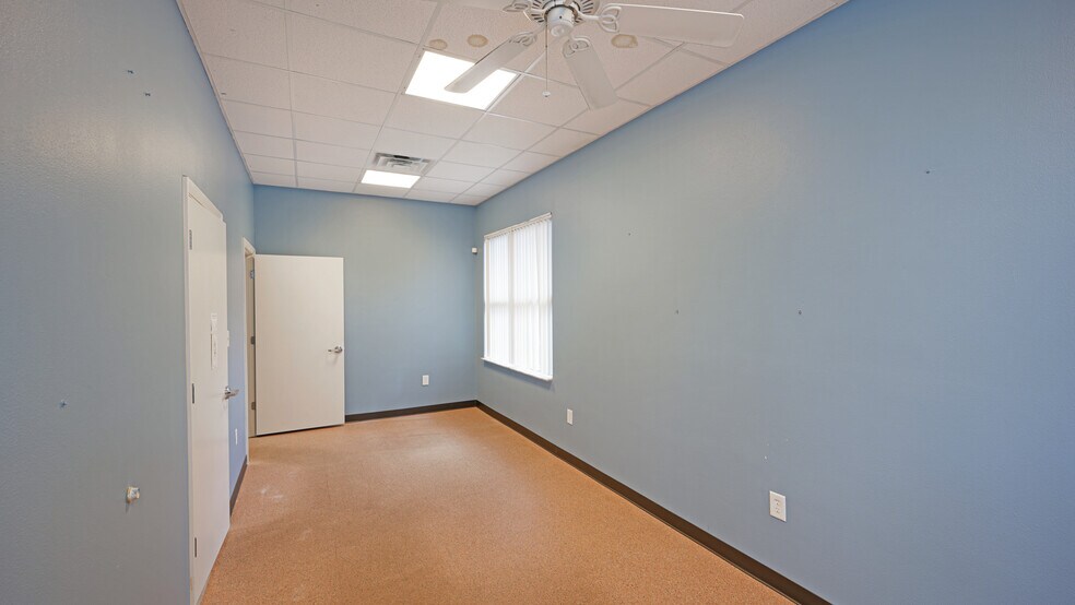 More Photos Of 3950 Sr-64 E, Bradenton Medical For Sale