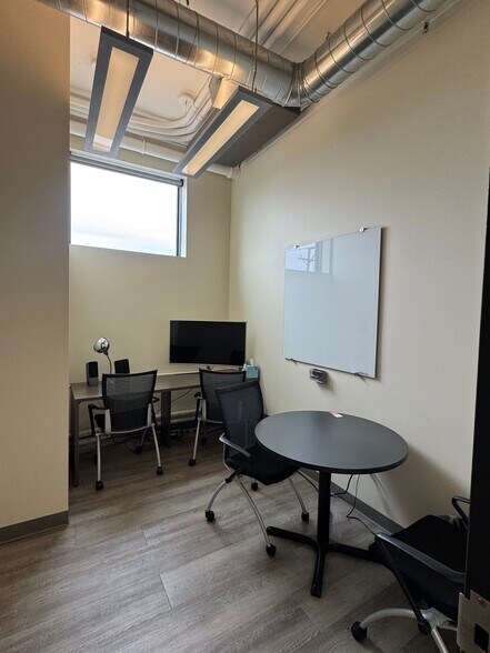 More Photos Of 1 W Harris Ave, La Grange Office For Lease