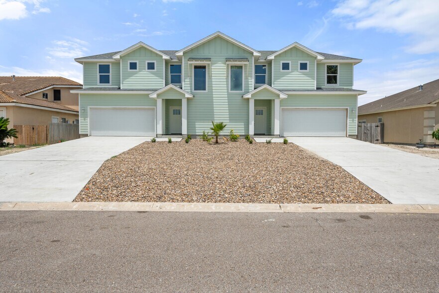 Primary Photo Of 15501 Cruiser Units st, Corpus Christi Multifamily For Sale