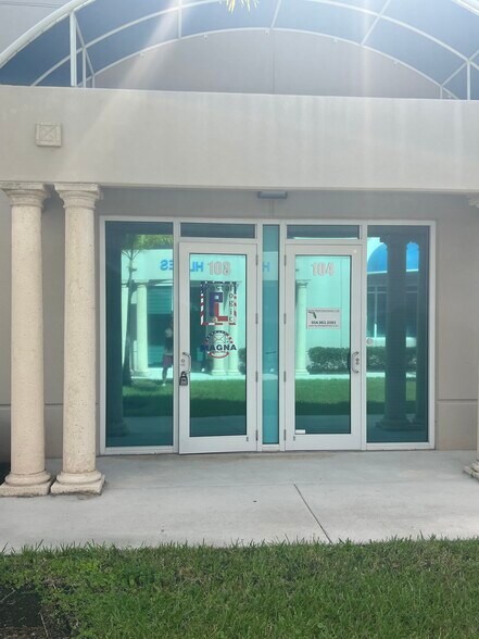 More Photos Of 2830 W State Road 84, Fort Lauderdale Flex For Sale