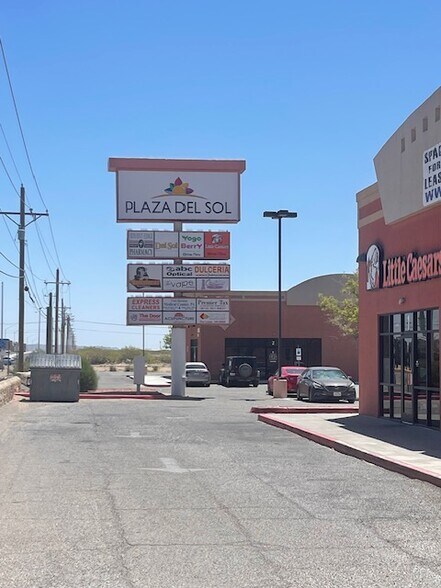More Photos Of 14476 Horizon Blvd, El Paso Storefront Retail Office For Sale