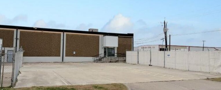 Primary Photo Of 101 45th St, Corpus Christi Distribution For Lease