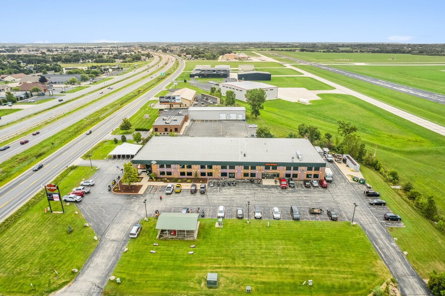More Photos Of 24 S Rolling Meadows Dr, Fond Du Lac Auto Dealership For Sale