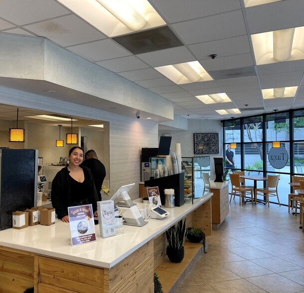 More Photos Of 400 Corporate Pointe, Culver City Unknown For Lease