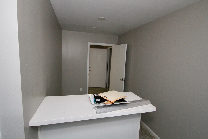 More Photos Of 11518 Bogs Rd, Tomball Shelter For Sale