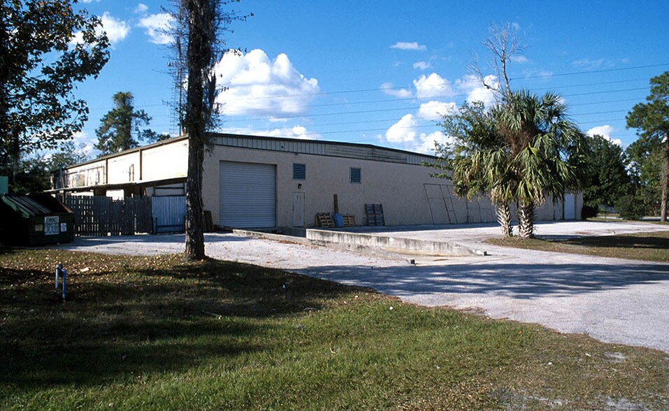 More Photos Of 223 Hickman Dr, Sanford Warehouse For Lease