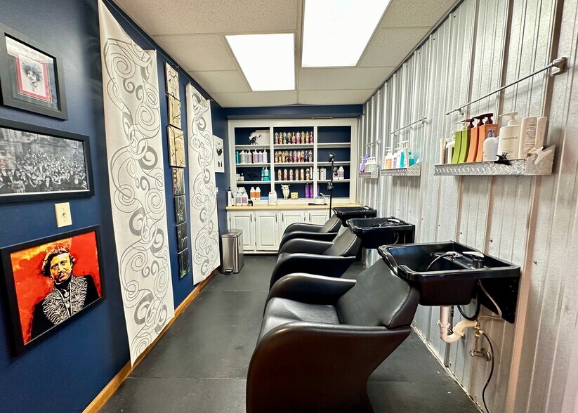 More Photos Of 3928 Dayton Blvd, Chattanooga Storefront For Sale