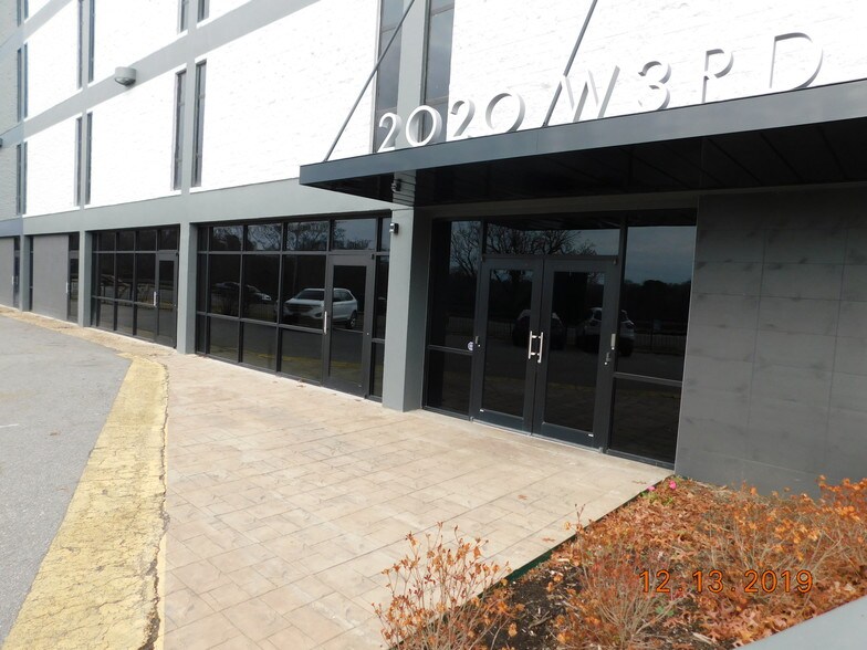 Primary Photo Of 2020 W 3rd St, Little Rock Office Residential For Lease