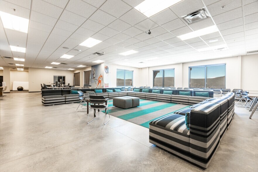 More Photos Of 1 Victory Ln, Park City Medical For Lease