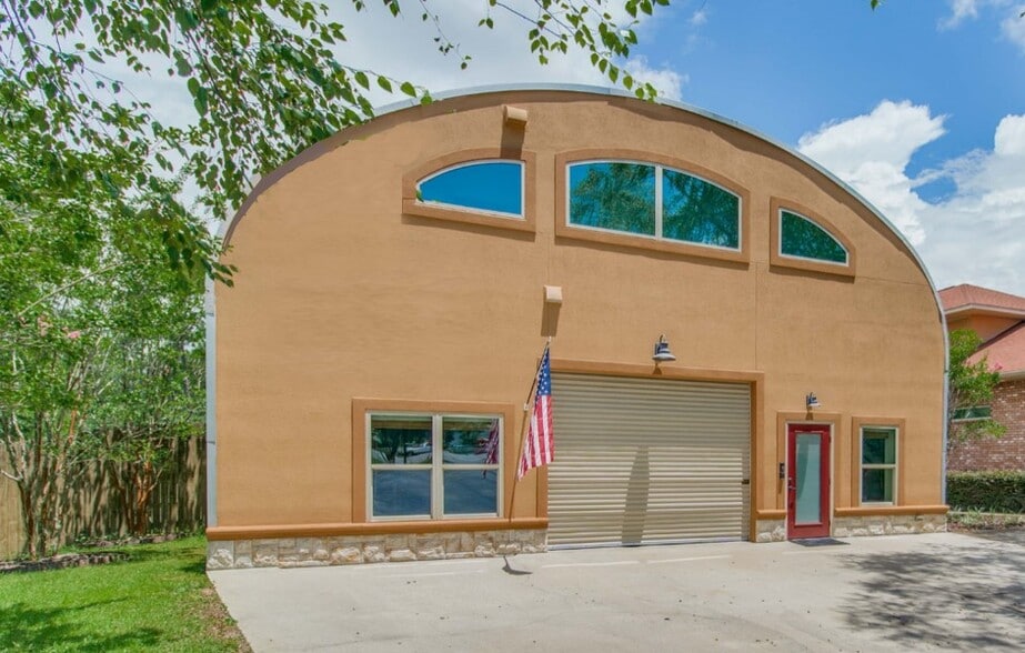 More Photos Of 8100 Opportunity Dr, Milton Office For Sale