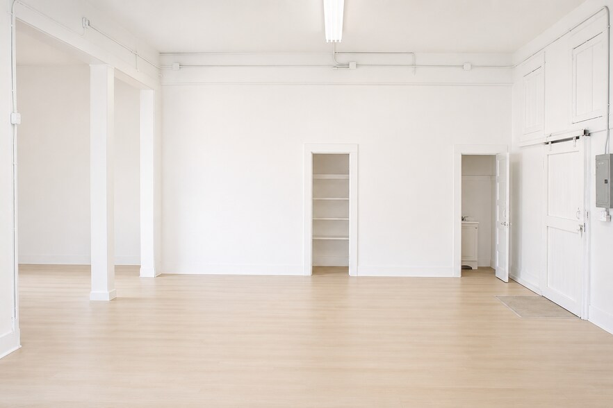More Photos Of 10875 Venice Blvd, Los Angeles Storefront Retail Residential For Lease