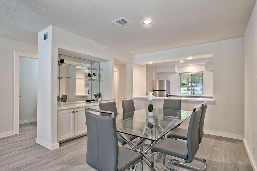 More Photos Of 12455 Melville Dr, Montgomery Apartments For Sale