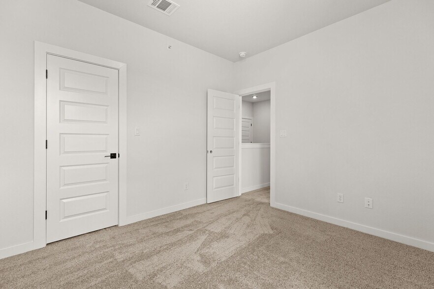 More Photos Of 2600 Gattis School Rd, Round Rock Apartments For Sale
