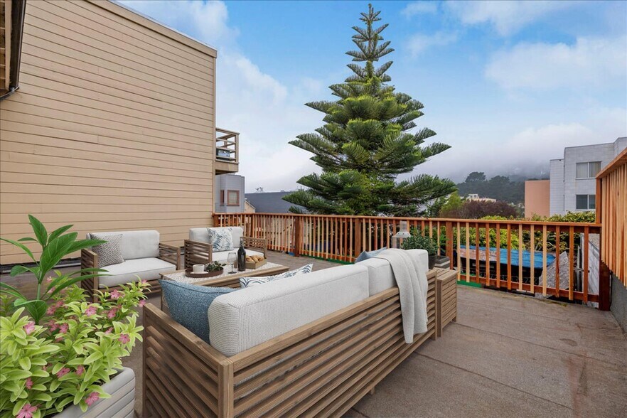 More Photos Of 1524-1526 Irving St, San Francisco Storefront Retail Residential For Sale