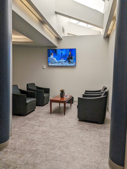 More Photos Of 61 John Muir Dr, Buffalo Unknown For Lease