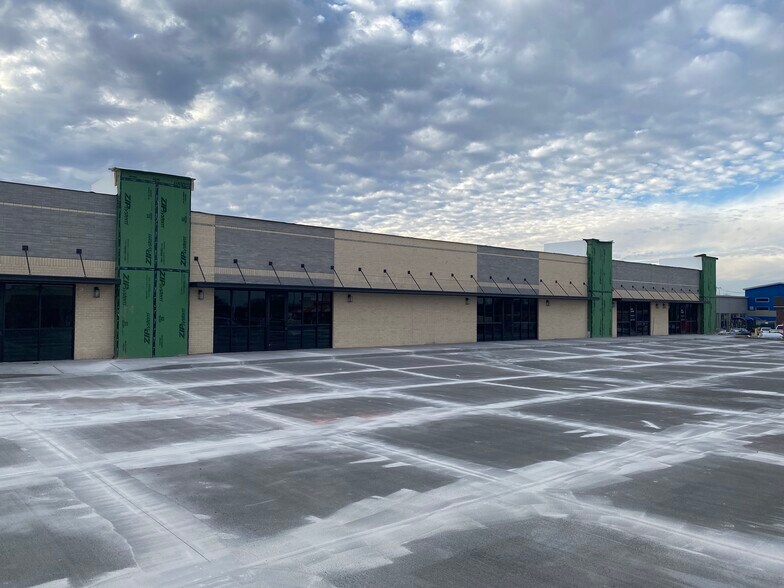 More Photos Of 12190 S Waco Ave, Glenpool General Retail For Lease