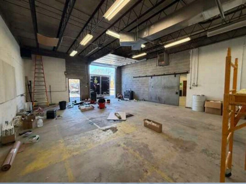 More Photos Of 111 S 10th St, Lemoyne Self Storage For Lease