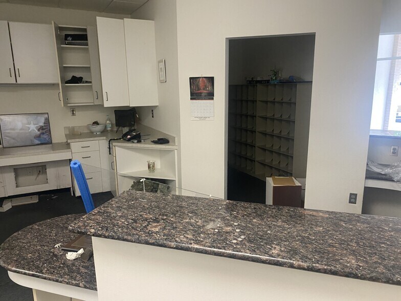 More Photos Of 131 E Broad St, Eufaula Medical For Sale