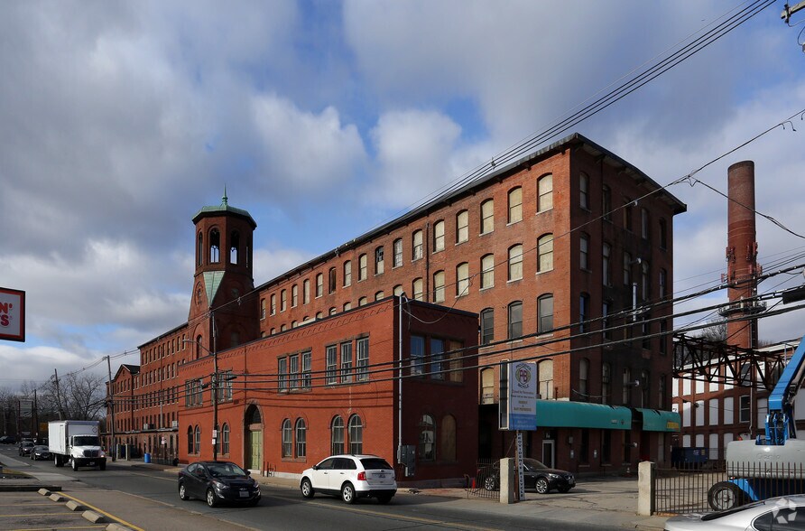 More Photos Of 725 Branch Ave, Providence Multifamily For Sale